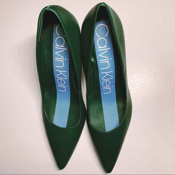 calvin klein rizzo pumps